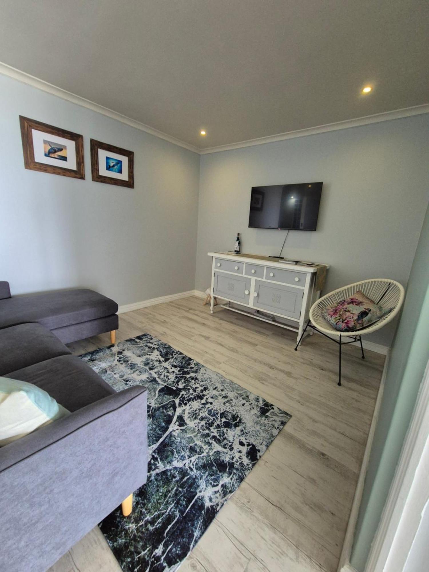 Sage At Whale Cove - Sea Facing Apartment De Kelders Dış mekan fotoğraf